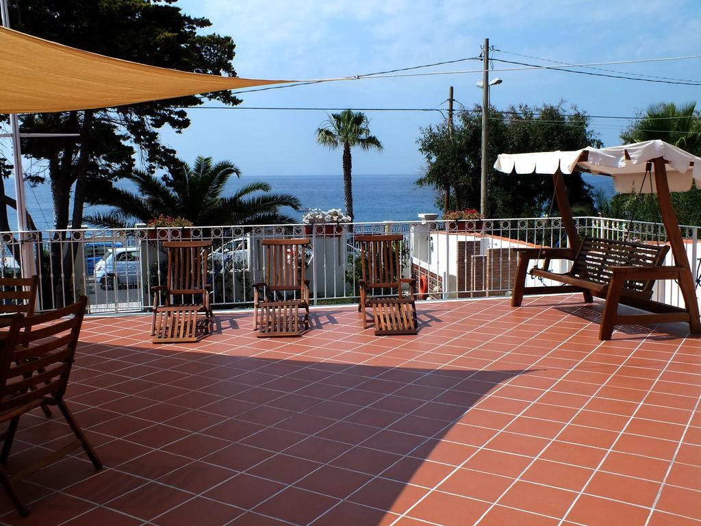 B&B Villa Sul Mare Μελίτο ντι Πόρτο Σάλβο Εξωτερικό φωτογραφία