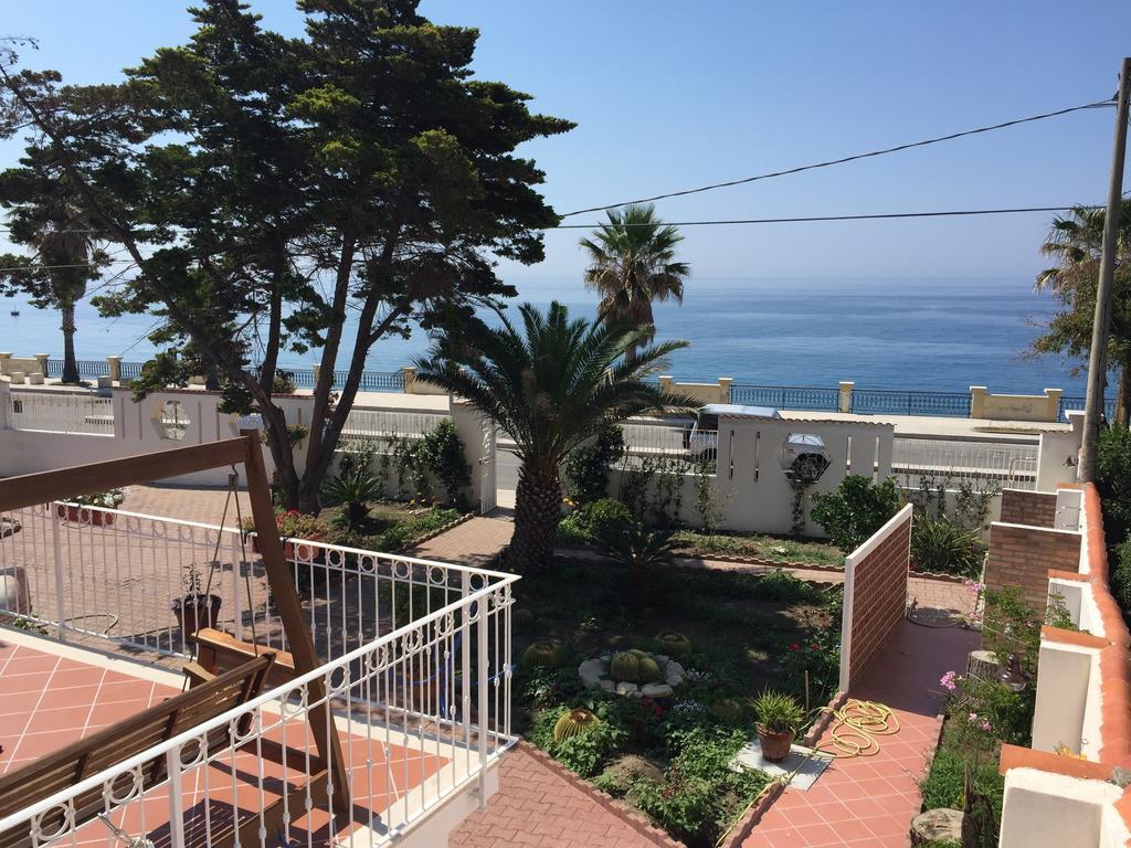 B&B Villa Sul Mare Μελίτο ντι Πόρτο Σάλβο Εξωτερικό φωτογραφία