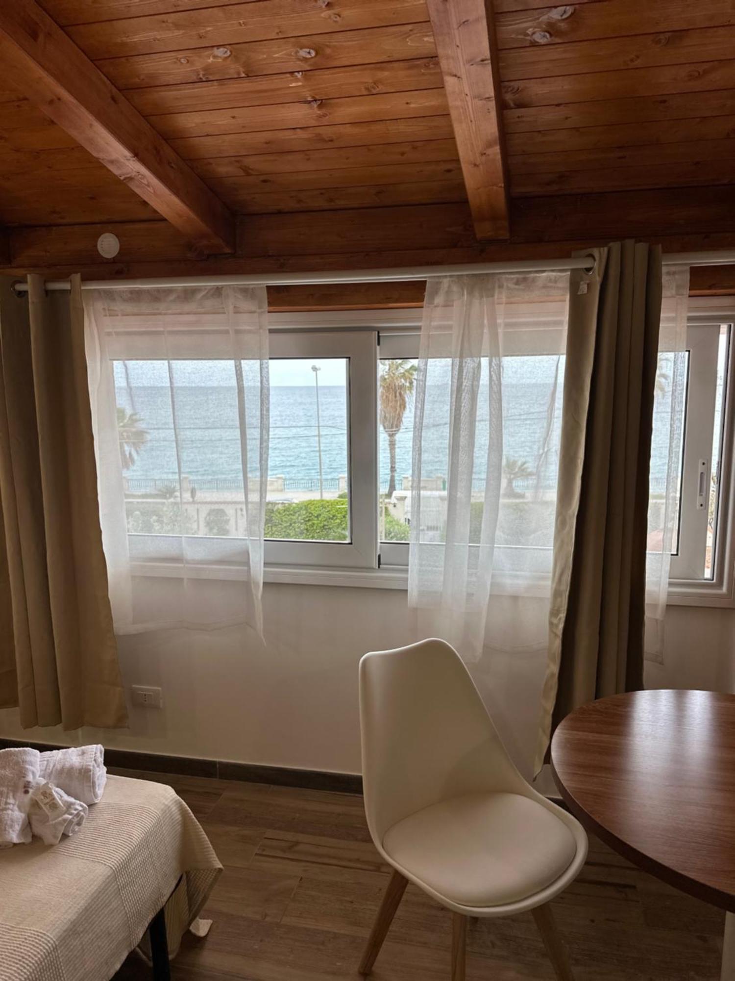 B&B Villa Sul Mare Μελίτο ντι Πόρτο Σάλβο Εξωτερικό φωτογραφία